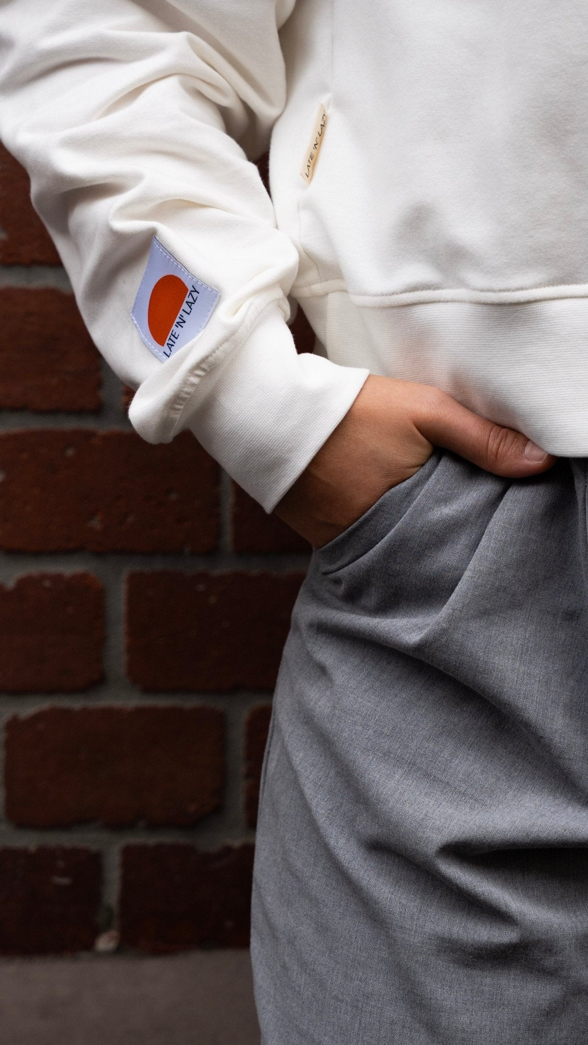 Women's Cropped Sweatshirt - Ecru - LATE 'N' LAZY - 