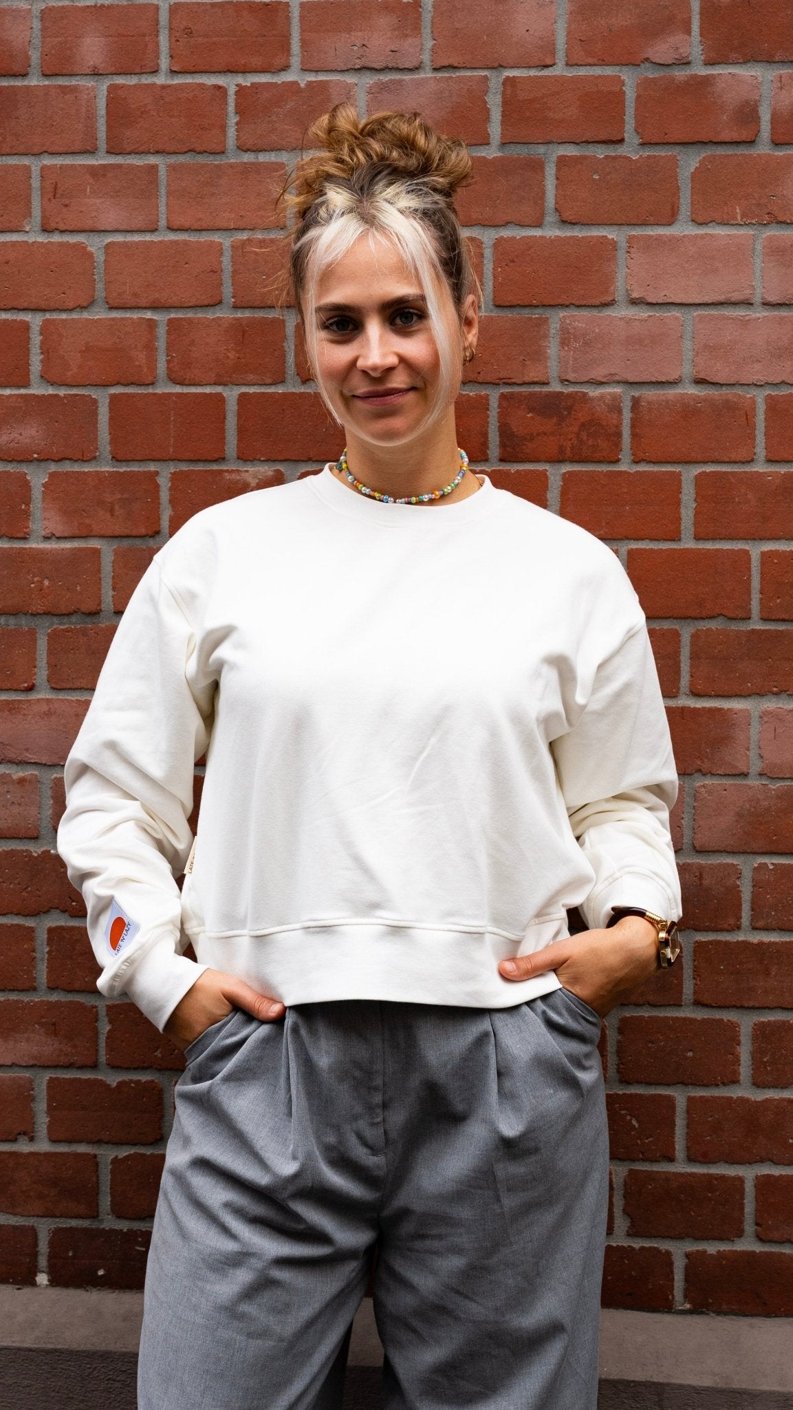 Women's Cropped Sweatshirt - Ecru - LATE 'N' LAZY - 