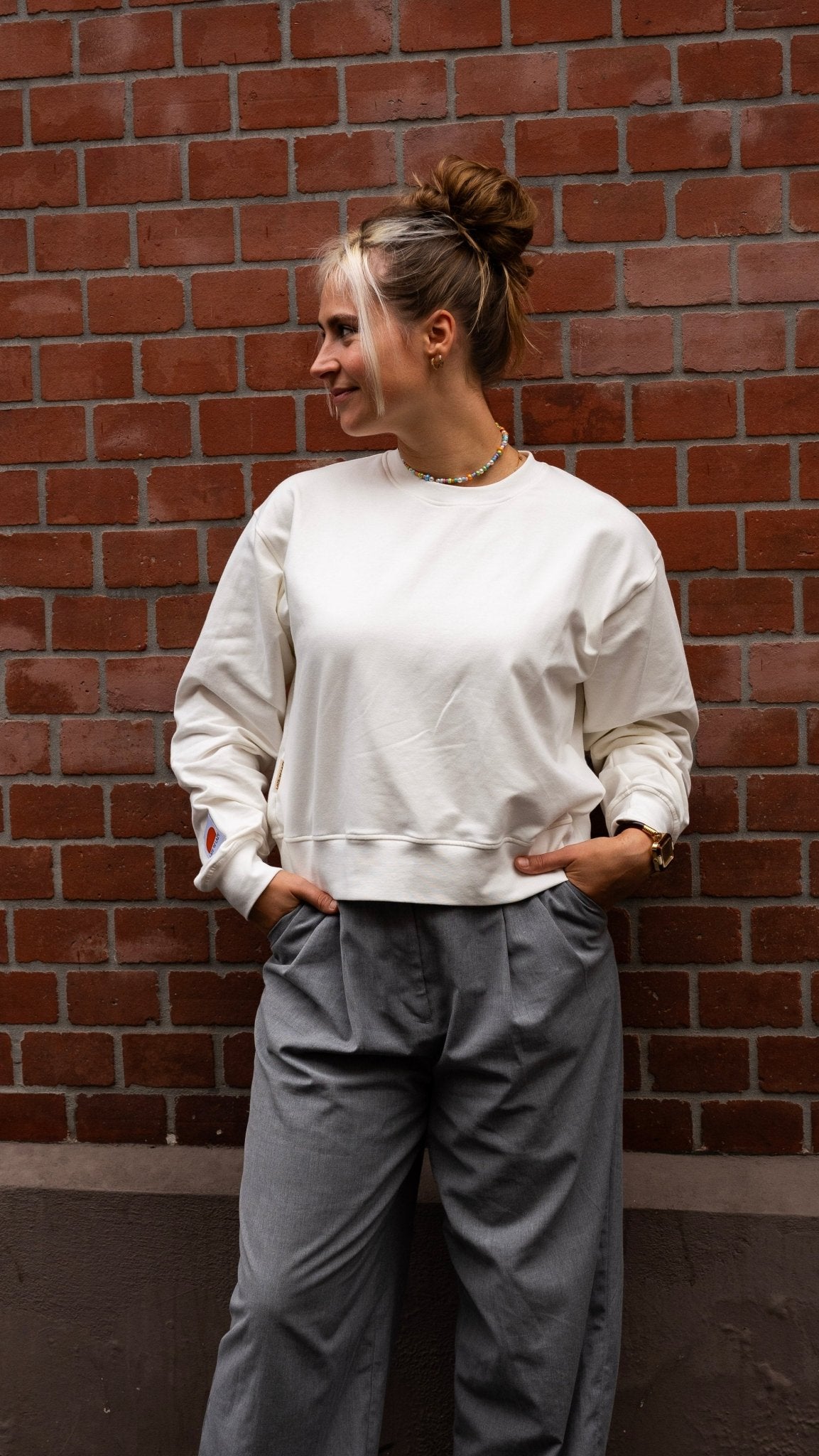 Women's Cropped Sweatshirt - Ecru - LATE 'N' LAZY - 